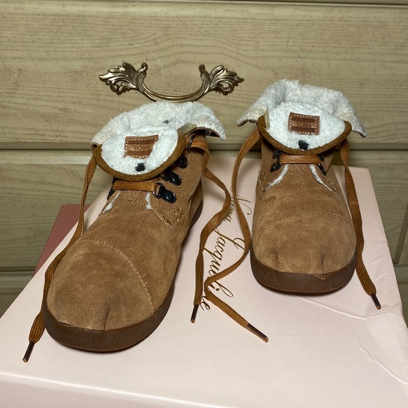 TOMS chestnut fleece Sherpa Highlands Botas suede leather chukka lace up booties - Picture 8 of 17